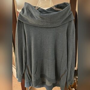 Womens  Old Navy Green Cowl Neck Sweater, XL Used